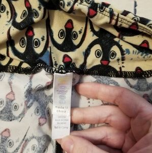 LuLaRoe Pants - 🦄Unicorn Tall and Curvy Penguin Lularoe leggings LuLaRoe Pants - 🦄Unicorn Tall and Curvy Penguin Lularoe leggings